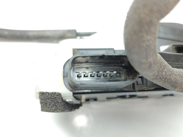 813102Y000 HYUNDAI Замок водительской двери купить в Днепр