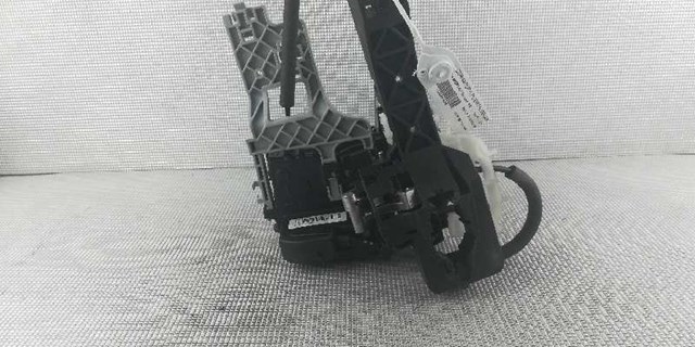 HYUNDAI 813103U000 Замок водительской двери в наличии Киев