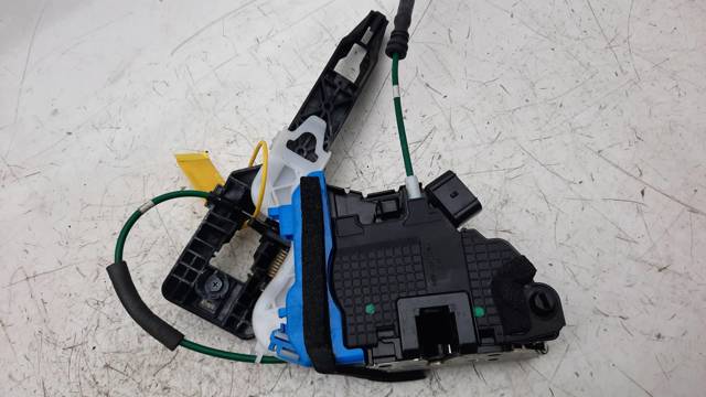 81310A6000 HYUNDAI Замок водительской двери купить в Тернополь