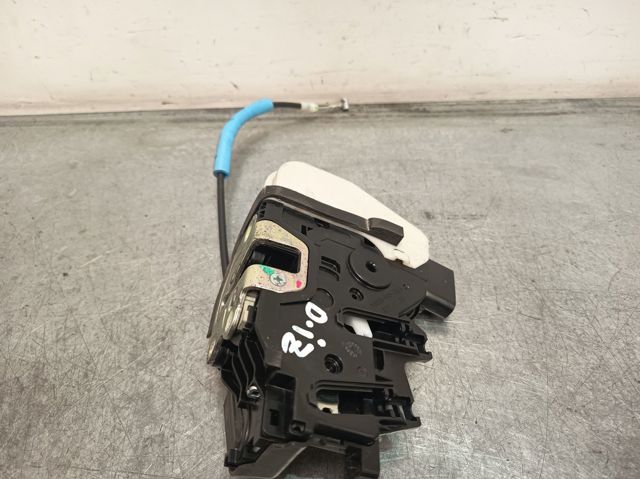 81310B2010 HYUNDAI Замок водительской двери купить в Киев