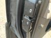 Fecho da porta dianteira esquerda 813111F010 HYUNDAI