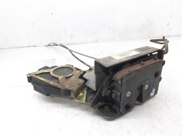 813111G000 HYUNDAI Замок водительской двери купить в Одесса