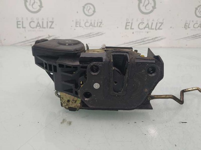 Fecho da porta dianteira direita 8132017120 Hyundai/Kia