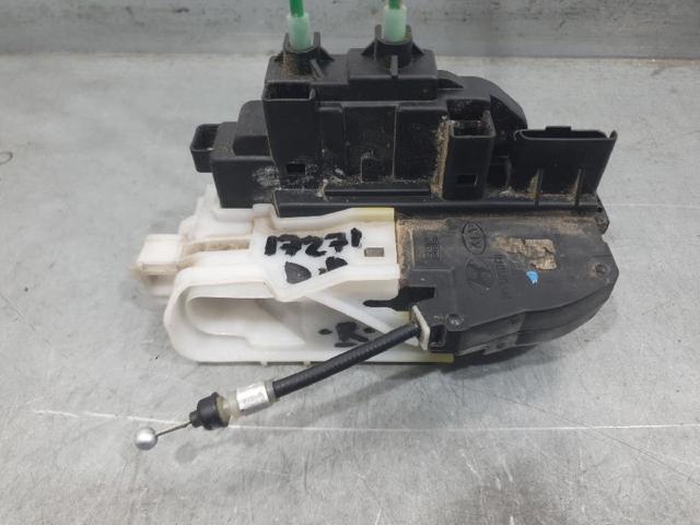 HYUNDAI 813202L030 Замок передней правой двери в наличии Одесса