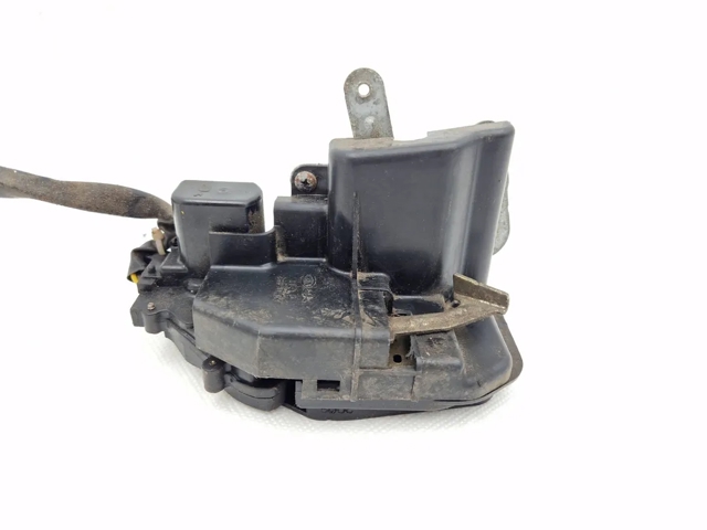 HYUNDAI 814102F000 Замок двери задней левой в наличии Чернигов