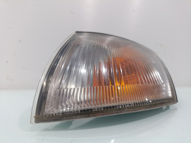 TOYOTA 8152005010 Поворотник левый в наличии Львов