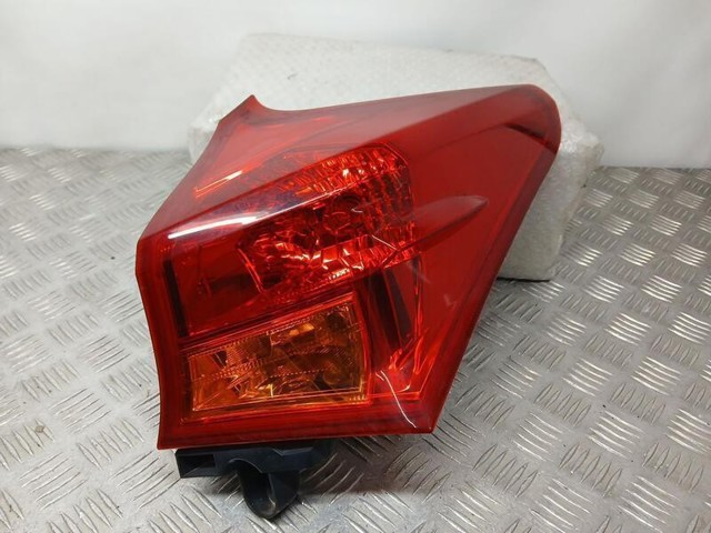 8155102740 TOYOTA Фонарь задний правый внешний купить в Ужгород