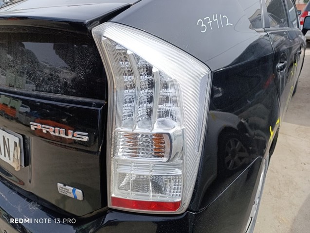 Lanterna traseira direita 8155147122 TOYOTA