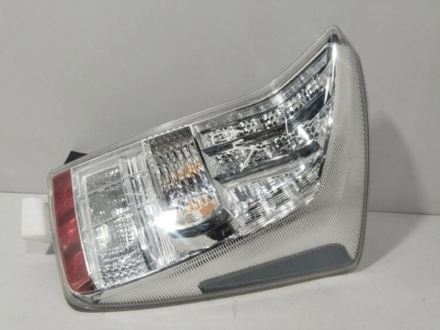 Lanterna traseira direita 8155147122 TOYOTA