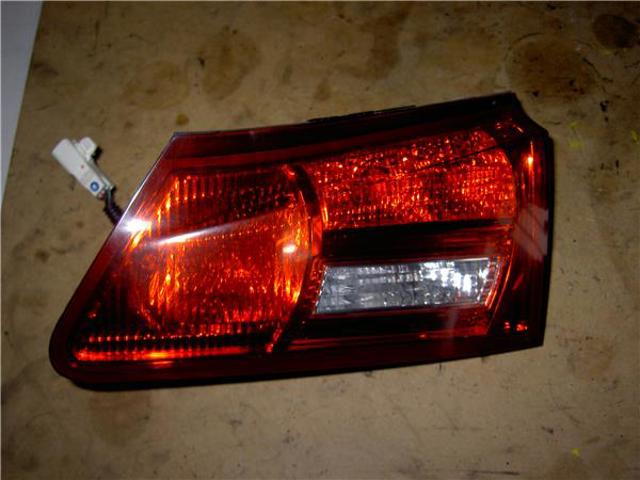 Lanterna traseira direita externa 8155153162 TOYOTA