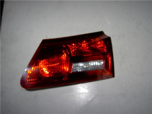 Lanterna traseira direita externa 8155153162 TOYOTA