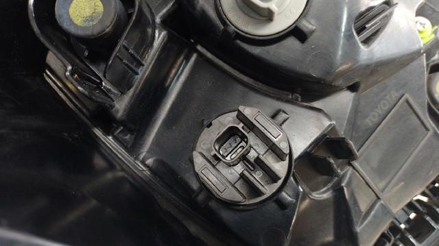 81551K0030 TOYOTA Фонарь задний правый купить в Кривой Рог