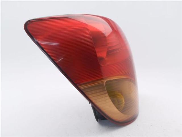 Lanterna traseira esquerda Toyota Corolla E12J