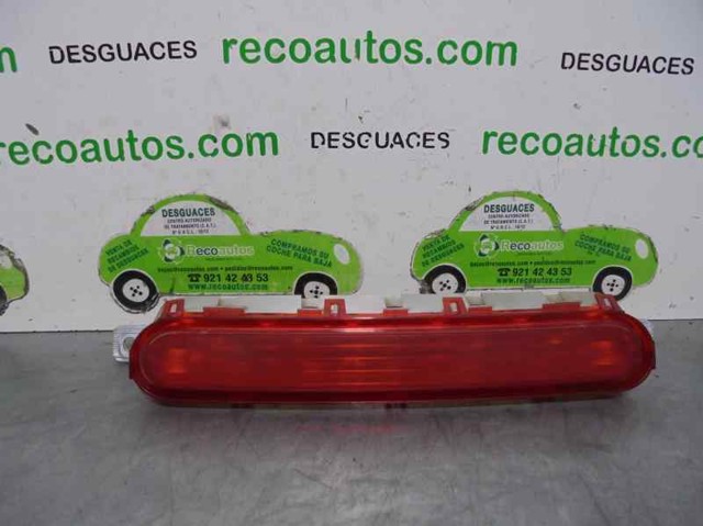 Sinal de parada traseiro adicional 815700F011 Toyota