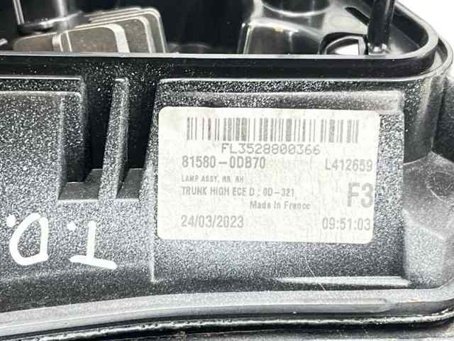 815800DB70 TOYOTA Фонарь задний правый внутренний купить в Киев