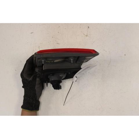 Lanterna traseira direita interna 8158105110 Toyota