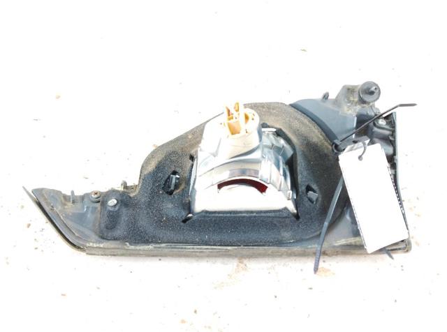 8158176020 TOYOTA Фонарь задний правый внутренний купить в Украина