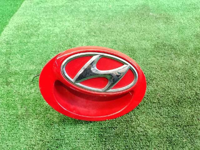HYUNDAI 817201J020 Кнопка привода замка багажника в наличии Каменское