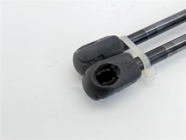 817701C001 Амортизатор багажника купить Винница