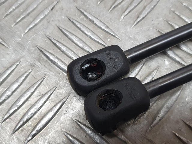 81770H8010 Амортизатор багажника купить Тернополь