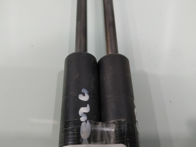 817713K001 HYUNDAI Амортизатор багажника купить в Тернополь