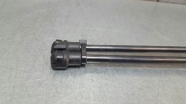 HYUNDAI 817801H010 Амортизатор багажника в наличии Львов