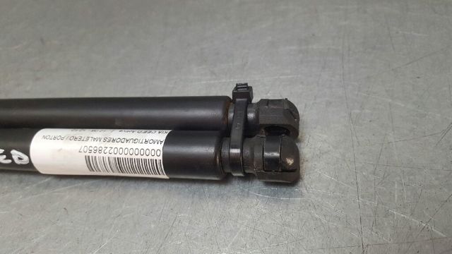HYUNDAI 817801H010 Амортизатор багажника в наличии Чернигов