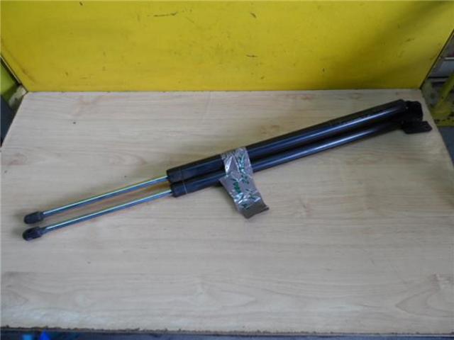 HYUNDAI 817804A010 Амортизатор багажника в наличии Харьков