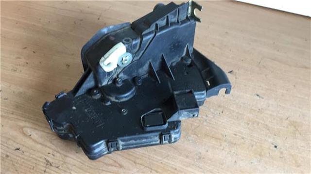 8196033 BMW Замок двери задней левой купить в Черкассы