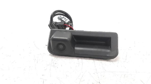 VAG 81A827566A Кнопка привода замка крышки багажника (двери 3/5-й (ляды) в наличии Днепр