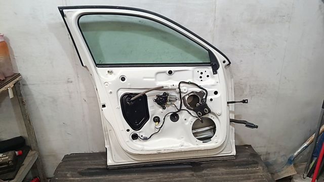 VAG 81A831051C Дверь передняя левая в наличии Полтава