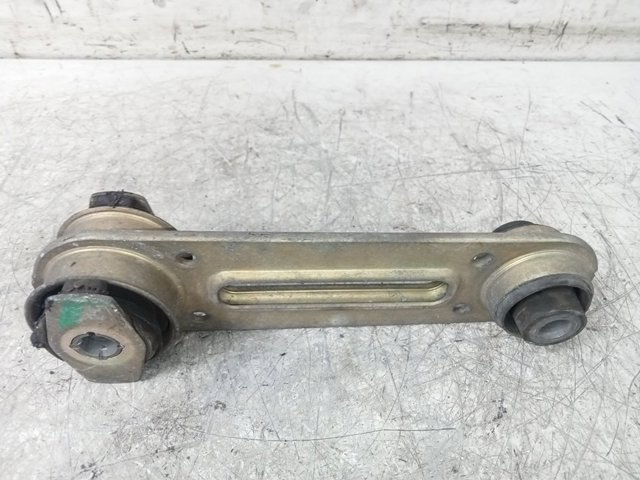RENAULT 8200000002 Подушка (опора) двигателя нижняя в наличии Запорожье