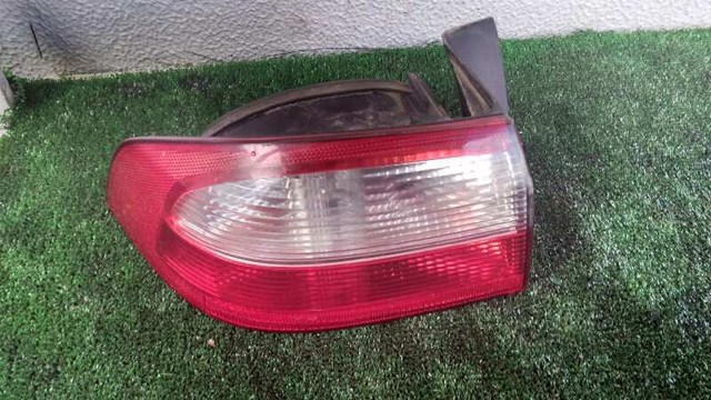 RENAULT 8200002473 Фонарь задний левый внешний в наличии Запорожье
