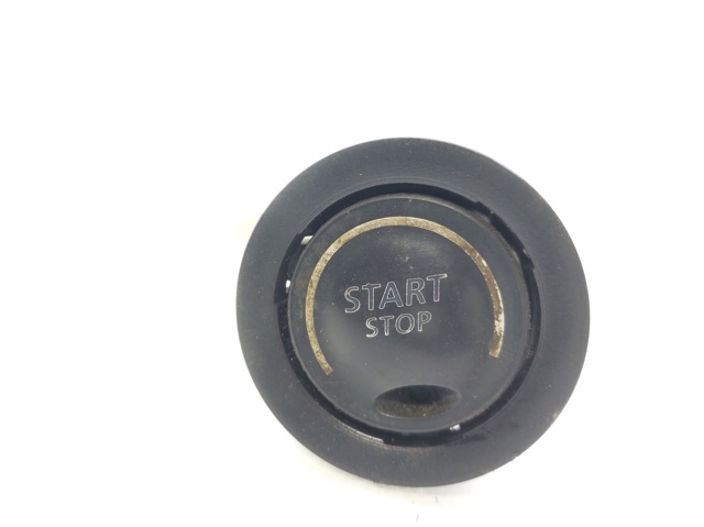 Botão de arranco de motor 8200004282 Renault (RVI)
