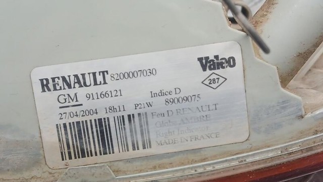 RENAULT 8200007030 Поворотник правый в наличии Ирпень