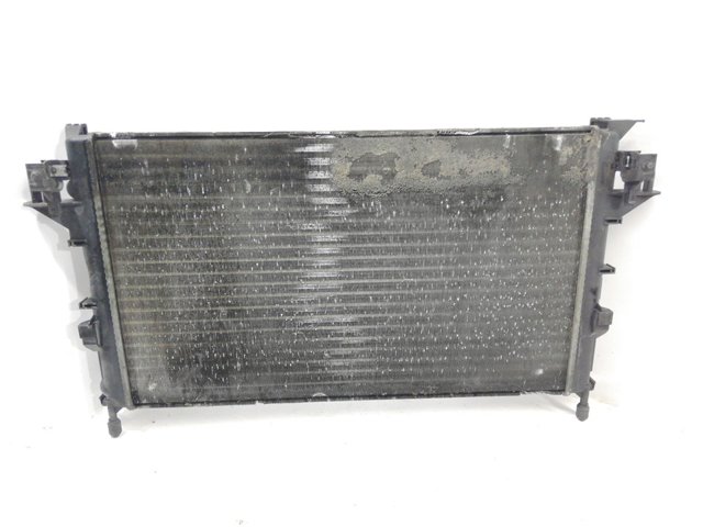 Radiador de esfriamento de motor 8200008764 RENAULT