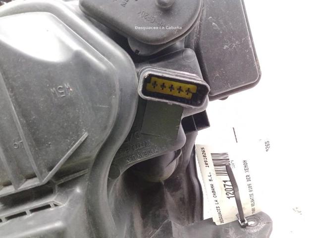 RENAULT 8200014358 Правая фара в наличии Павлоград