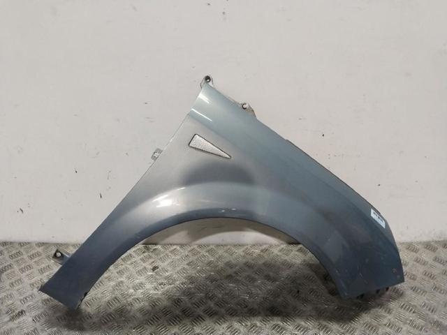 Pára-lama dianteiro direito 8200020569 RENAULT