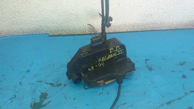 RENAULT 8200027779 Замок двери передней правой в наличии Украина