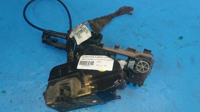 RENAULT 8200027779 Замок двери передней правой в наличии Житомир