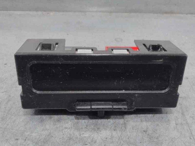 RENAULT 8200028364A Дисплей многофункциональный в наличии Черновцы