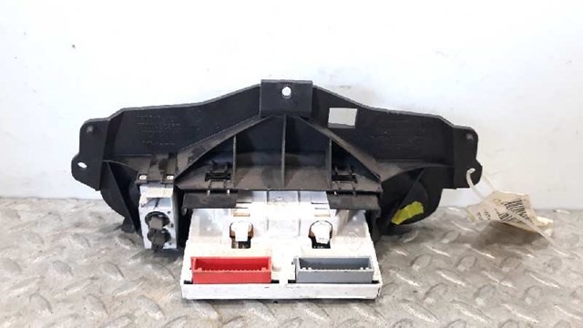RENAULT 8200028364A Дисплей многофункциональный в наличии Чернигов