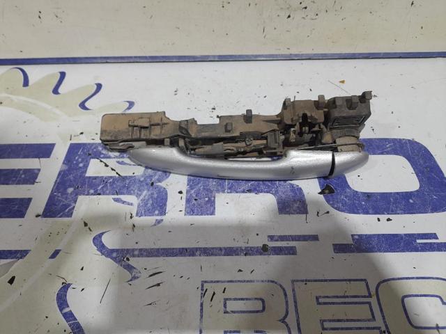 RENAULT 8200028463 Держатель наружной ручки двери передней левой в наличии Кривой Рог