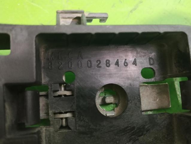 RENAULT 8200028464 Держатель наружной ручки двери передней правой в наличии Львов