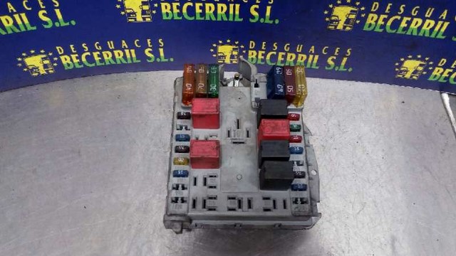 RENAULT 8200029342 Блок предохранителей в наличии Ирпень