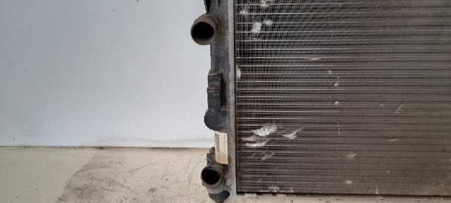 Radiador de esfriamento de motor 8200033831 RENAULT