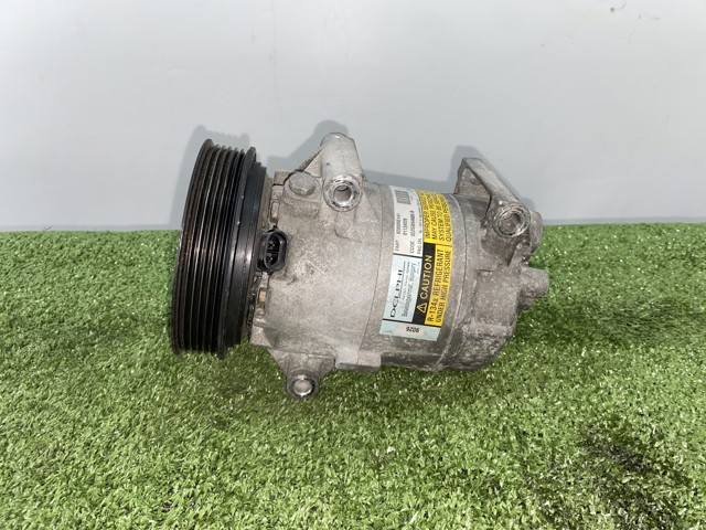 Compressor de ar condicionado para Renault Megane i Grandtour 1.6 16V (ka0b, ka04, ka11) k4m700 8200050141