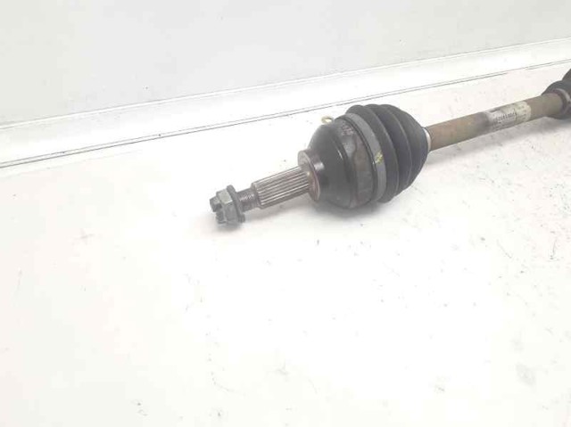 8200051353 RENAULT Правая полуось купить в Харьков