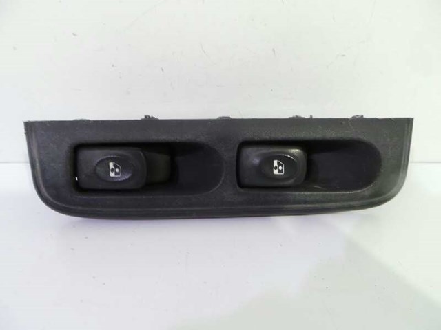 Controle do vidro dianteiro esquerdo para Renault Clio II 1.9 DTI (B/CB0U) F9Q780 8200060045