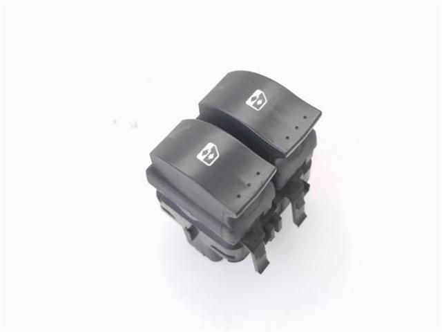 RENAULT 8200060045 Кнопочный блок управления стеклоподъемником передний левый в наличии Ирпень
